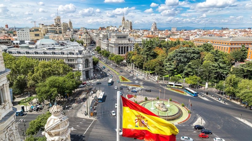 5 Reasons to Study Abroad in College