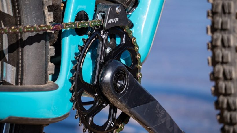 How to put mountain bike chain back on?