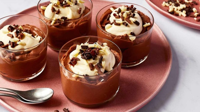 Tofu and chocolate mousse, a “fitness” dessert 