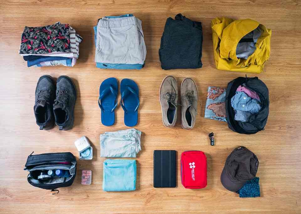 How to pack light for 7 days