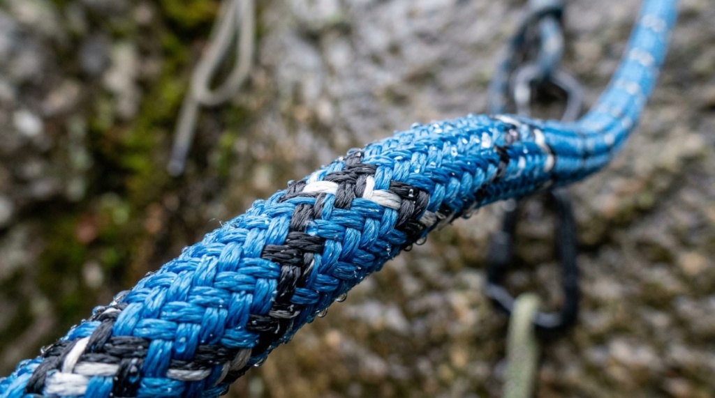 Close-up of synthetic rope texture showing moisture-resistant strands.